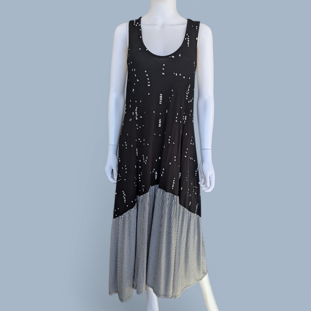 Elegant Black and Gray Midi Dress